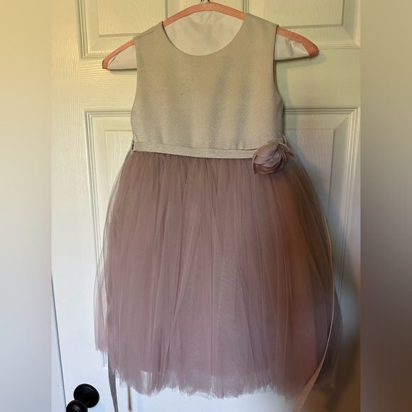 Flower girl dress. Blush tile bottom - Picture 1 of 5